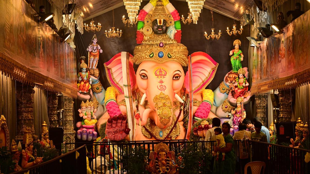 विजयवाड़ा में गणेश उत्सव से हजारों लोगों को आजीविका मिल रही है