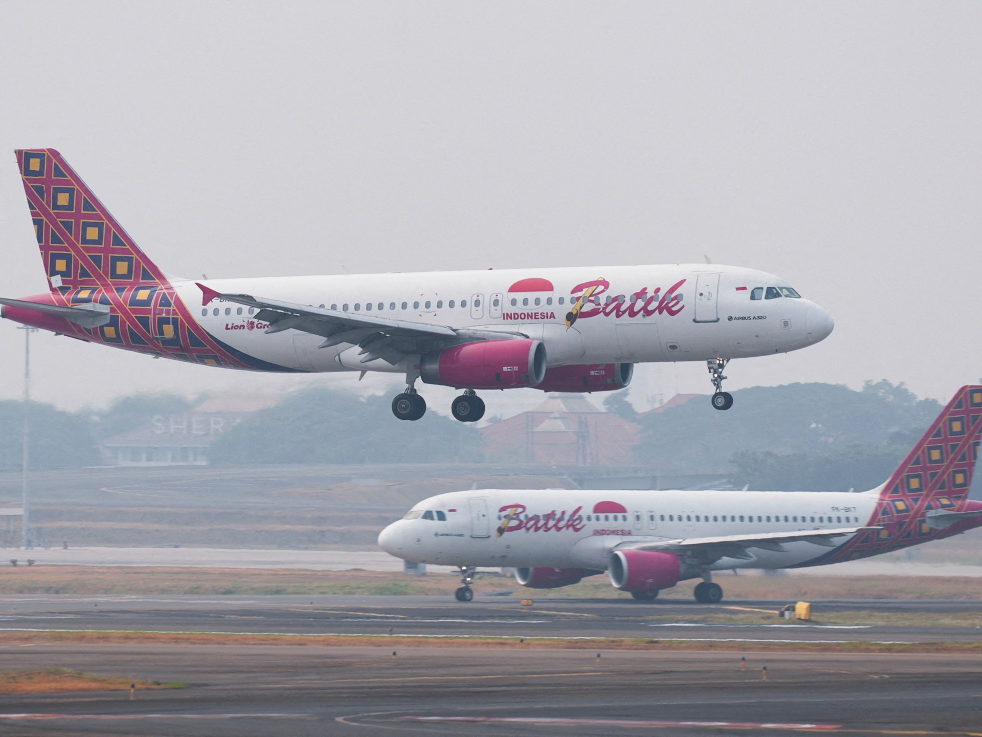 Indonesian airports resume operations after volcanic ash clearance
