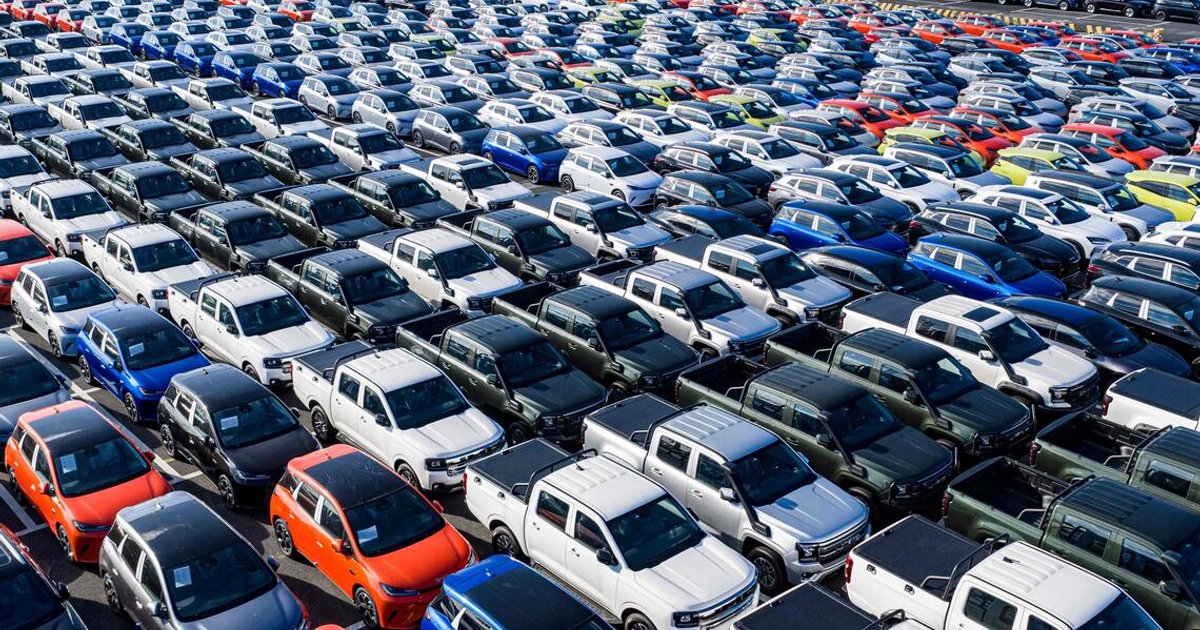 Surging fuel costs drive Philippine shift to electric vehicles