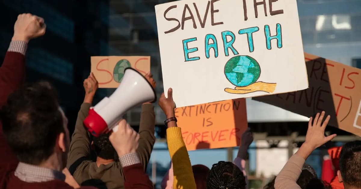 World must prepare for 1.5C temperature overshoot, UN warns