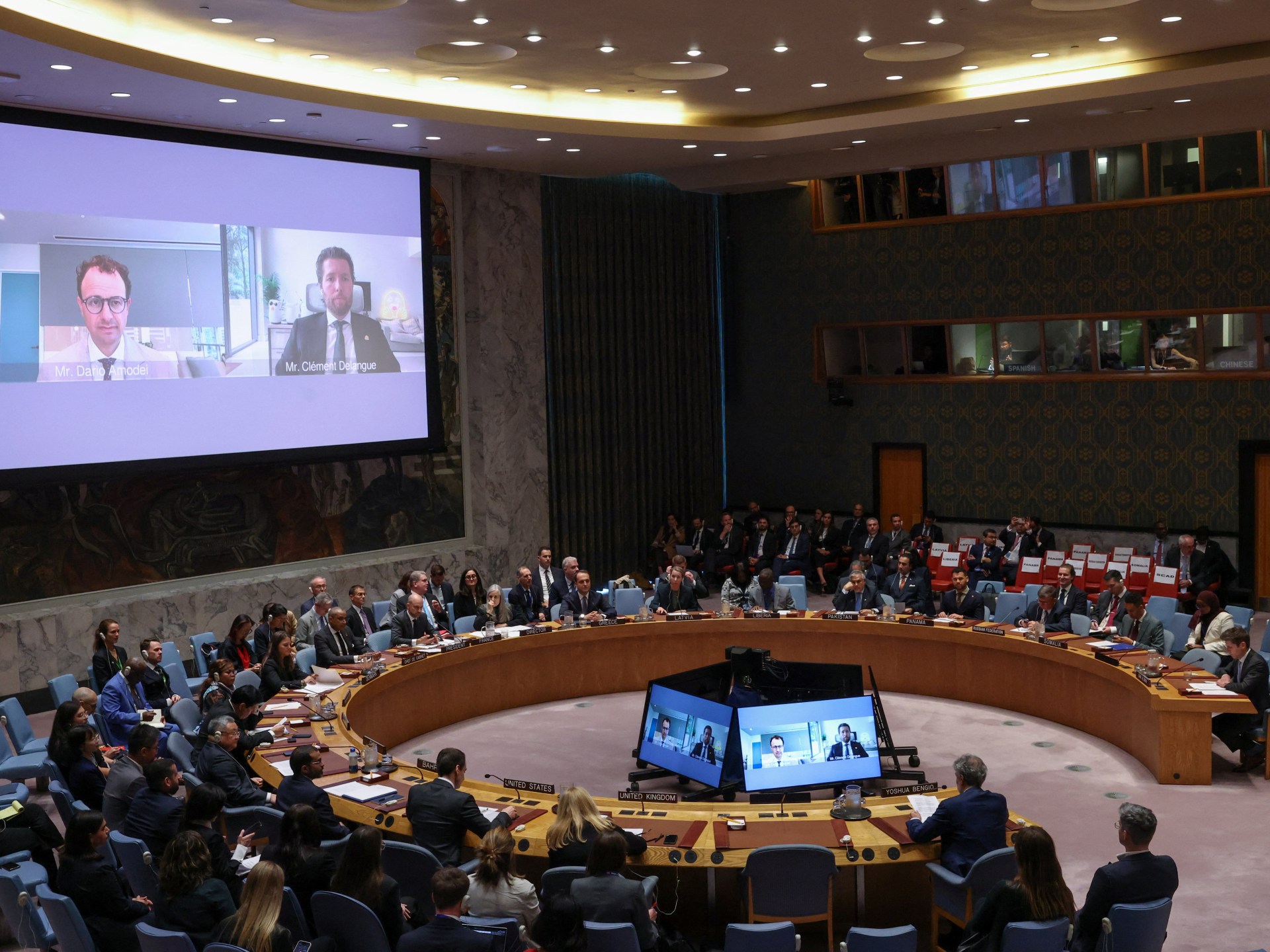 Fragmented global power complicates response to emerging AI threats