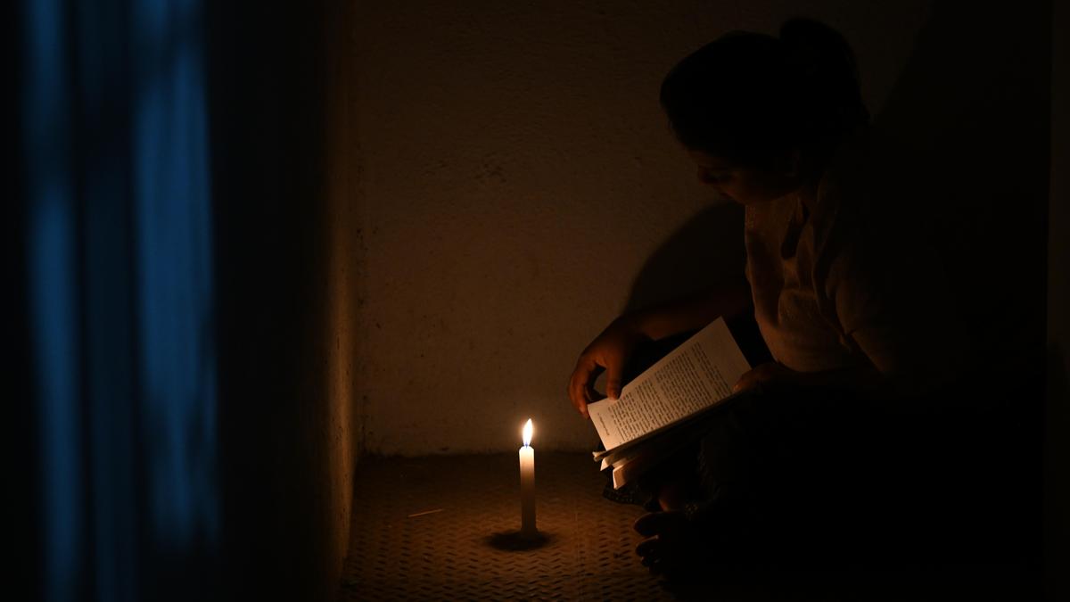 Power cuts hit multiple districts as grid struggles with demand