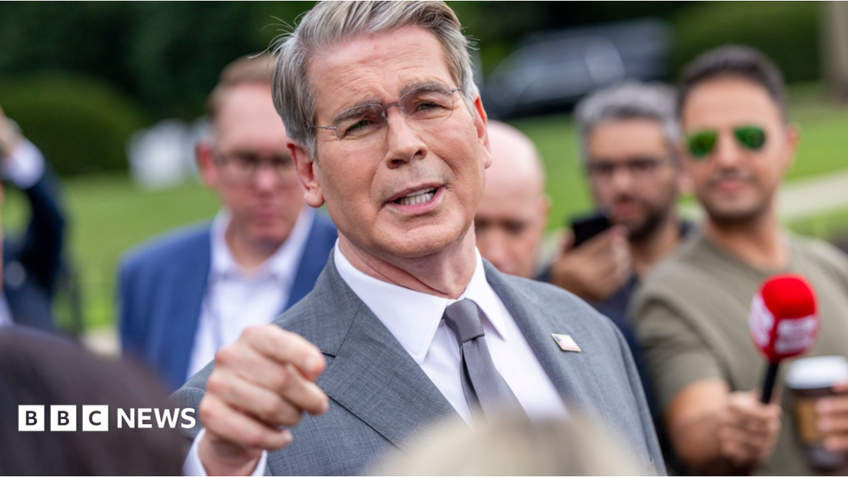 US Treasury Chief Pushes Allies to Tighten Sanctions on Iran