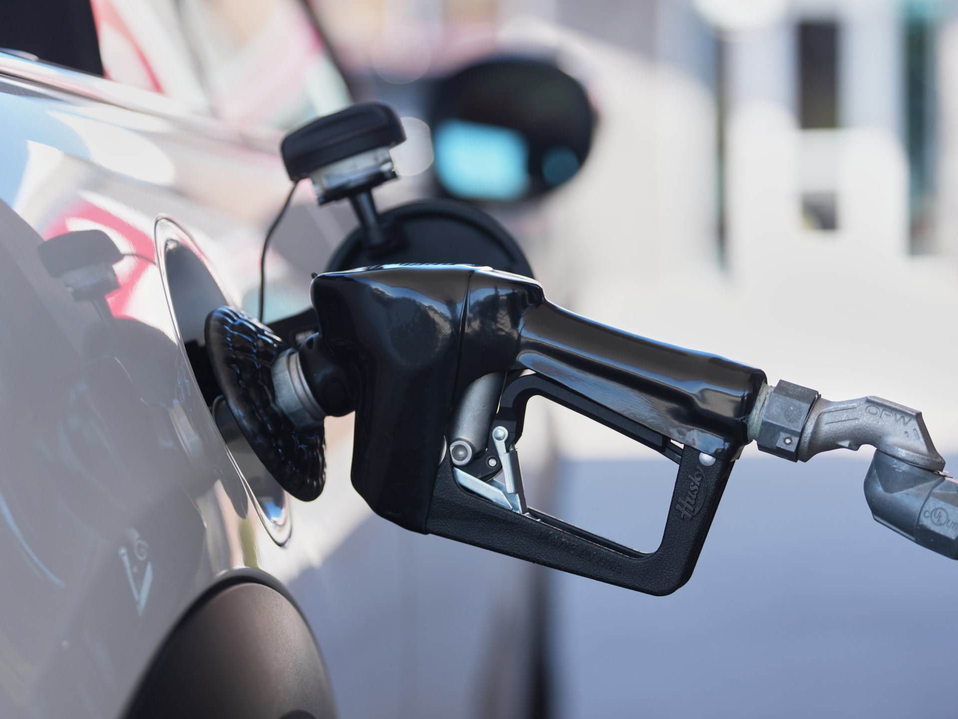 California leads legal challenge to Trump fuel efficiency rollback