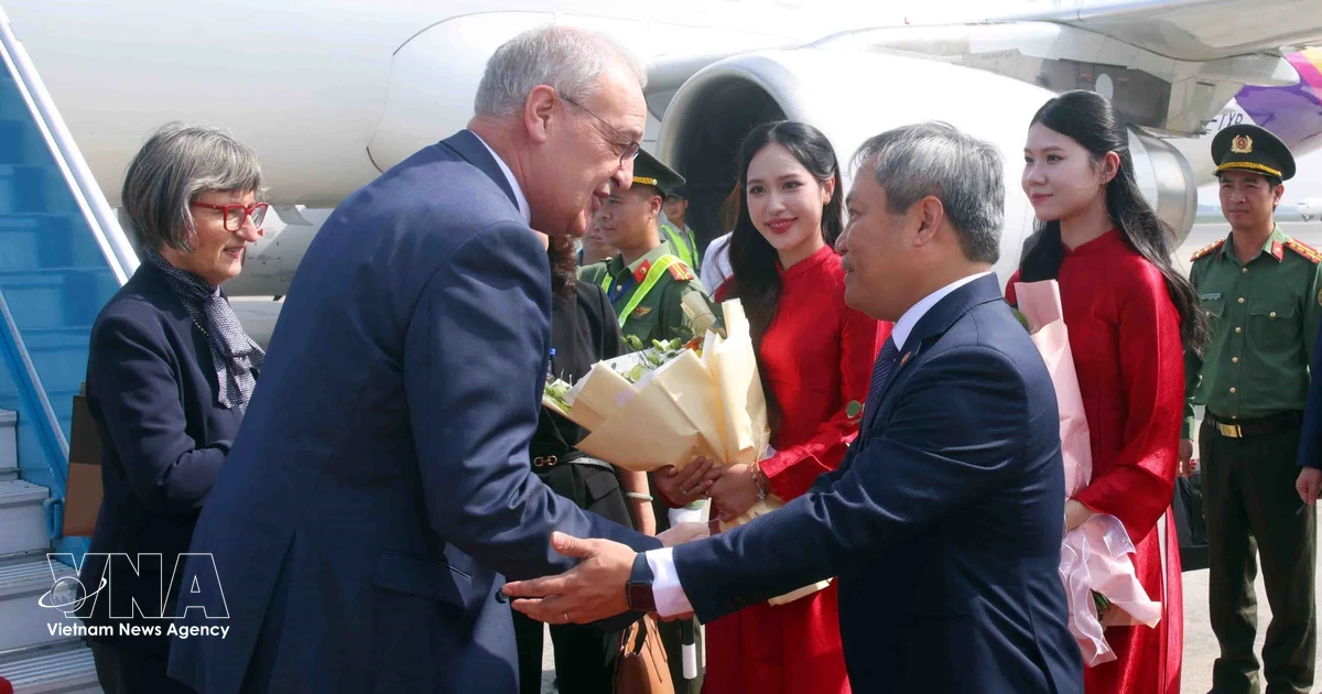 Tổng thống Thụy Sĩ Guy Parmelin bắt đầu chuyến thăm chính thức Việt Nam