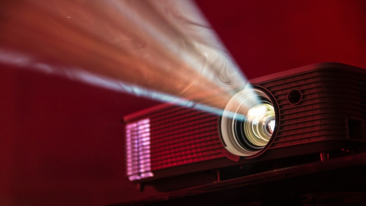 Amazon Sale Offers Deep Discounts on Home Projectors, Smart TVs