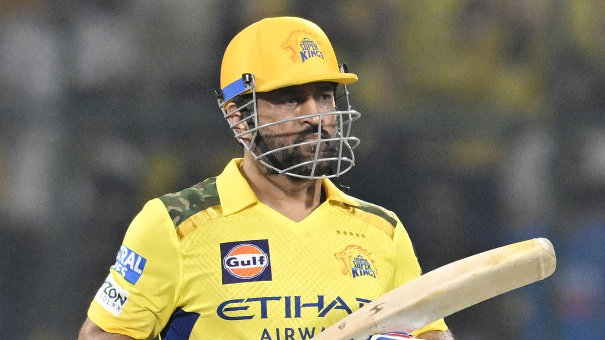 Madras High Court orders trial in Dhoni's ₹100-crore defamation case