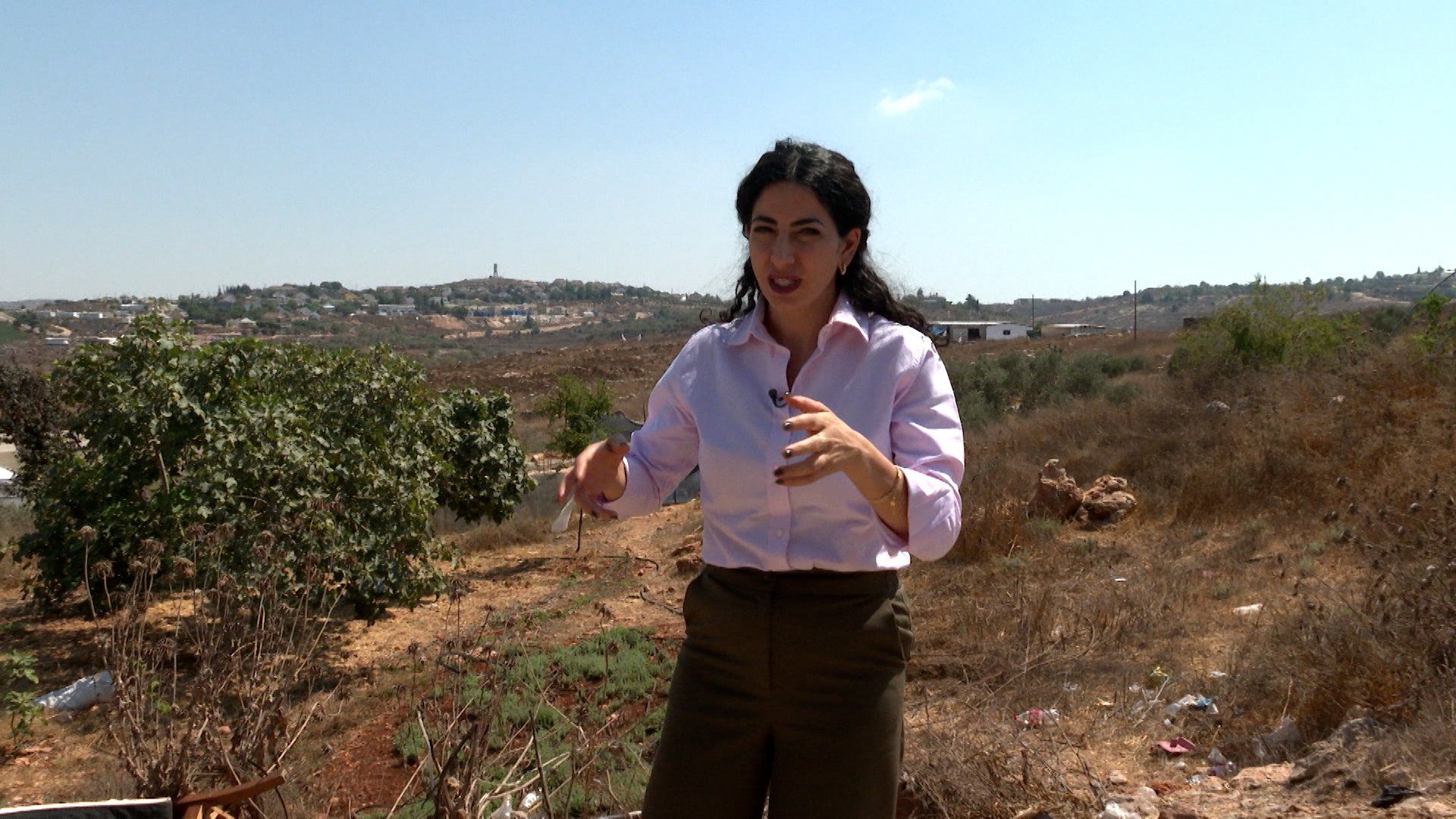 Israeli settlers accused of forcibly displacing Palestinians in West Bank