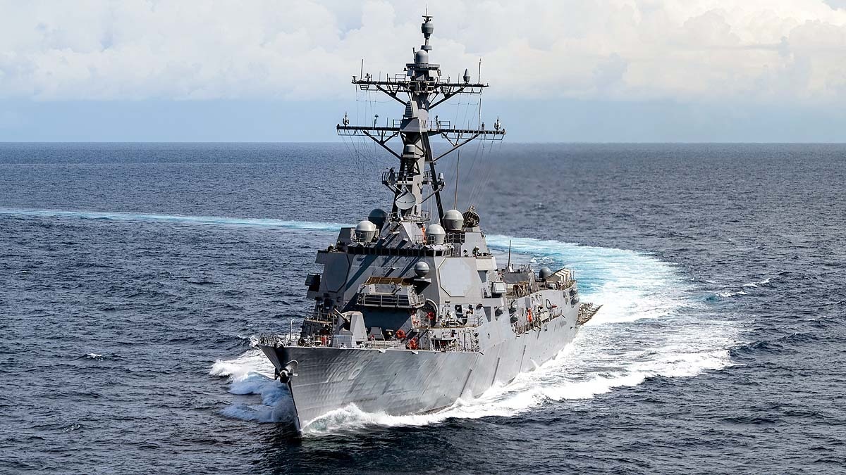US Deploys Advanced Guided-Missile Destroyer to Alaska Amid Arctic Tensions