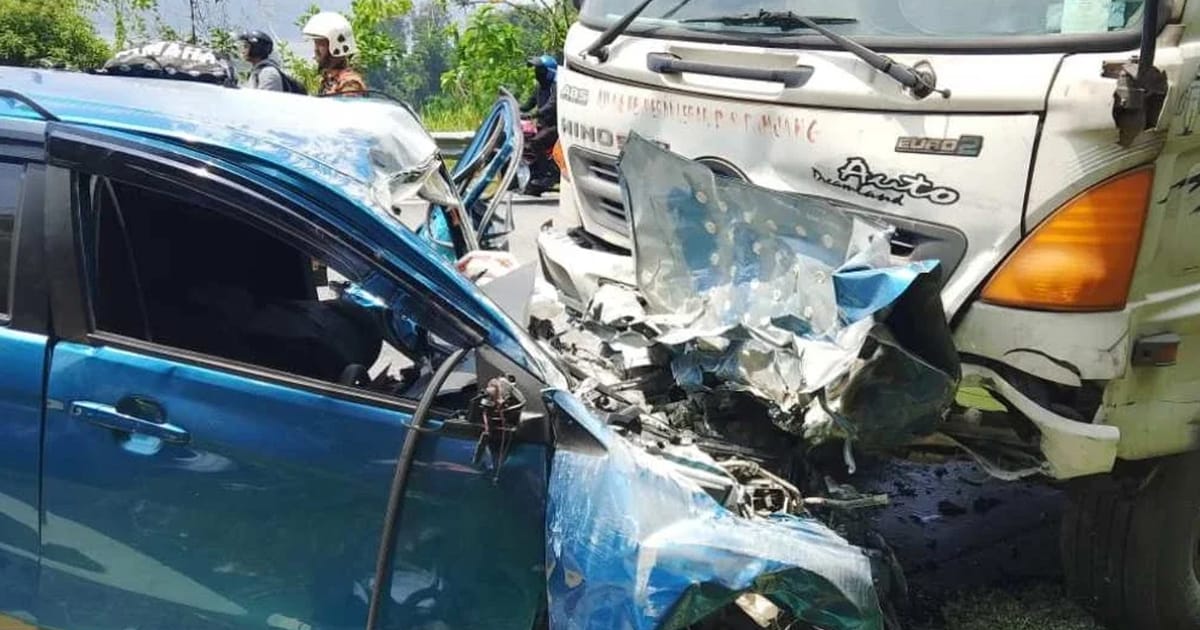 Infant among four killed in three-vehicle collision on East-West Highway