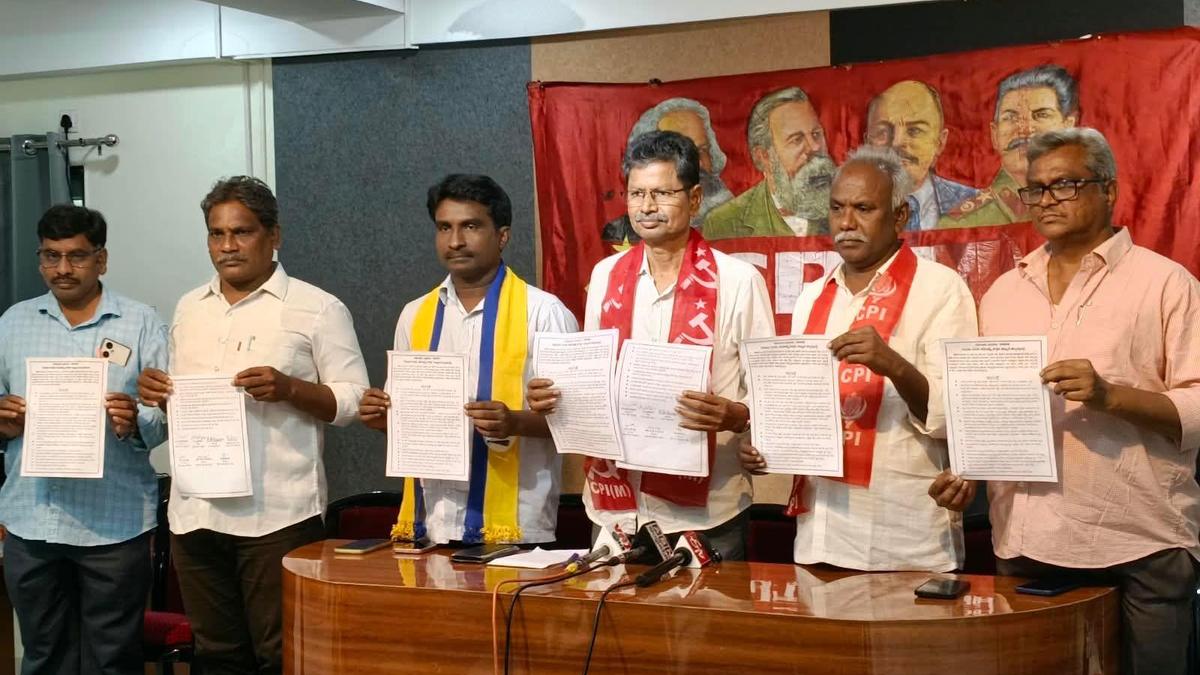 Left parties, AAP unite behind common manifesto for Gujarat municipal polls