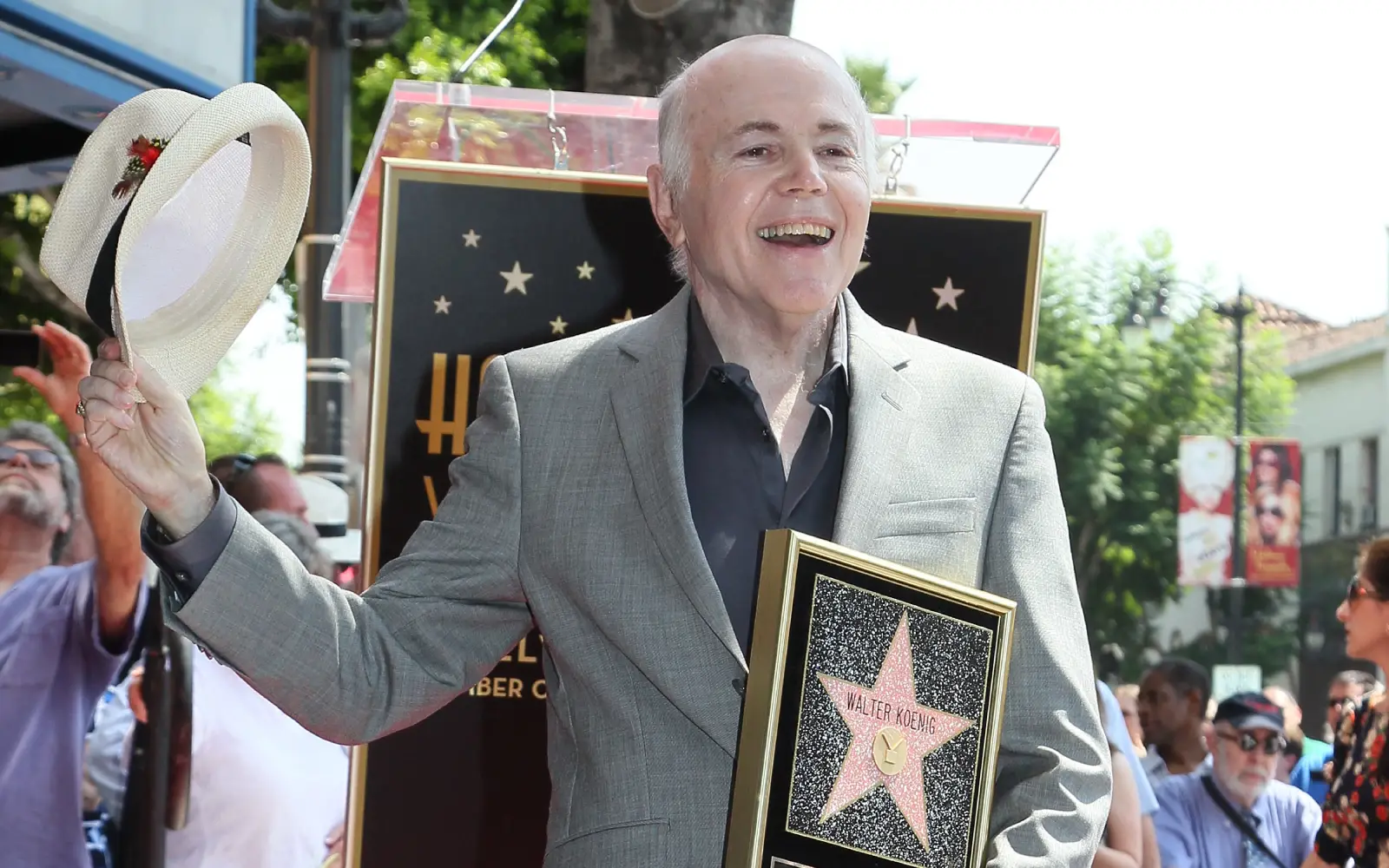 Walter Koenig, Pelakon Chekov 'Star Trek' Asal, Meninggal pada Usia 90 Tahun