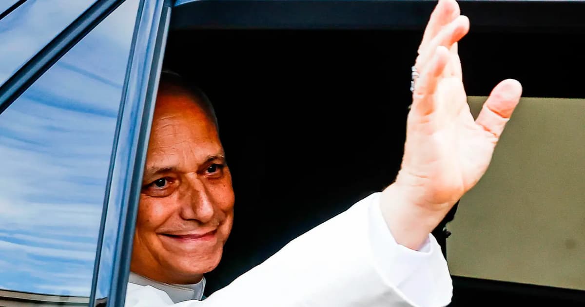 Paus Leo XIV pulih dan kembali ke Vatikan selepas pembedahan kanser