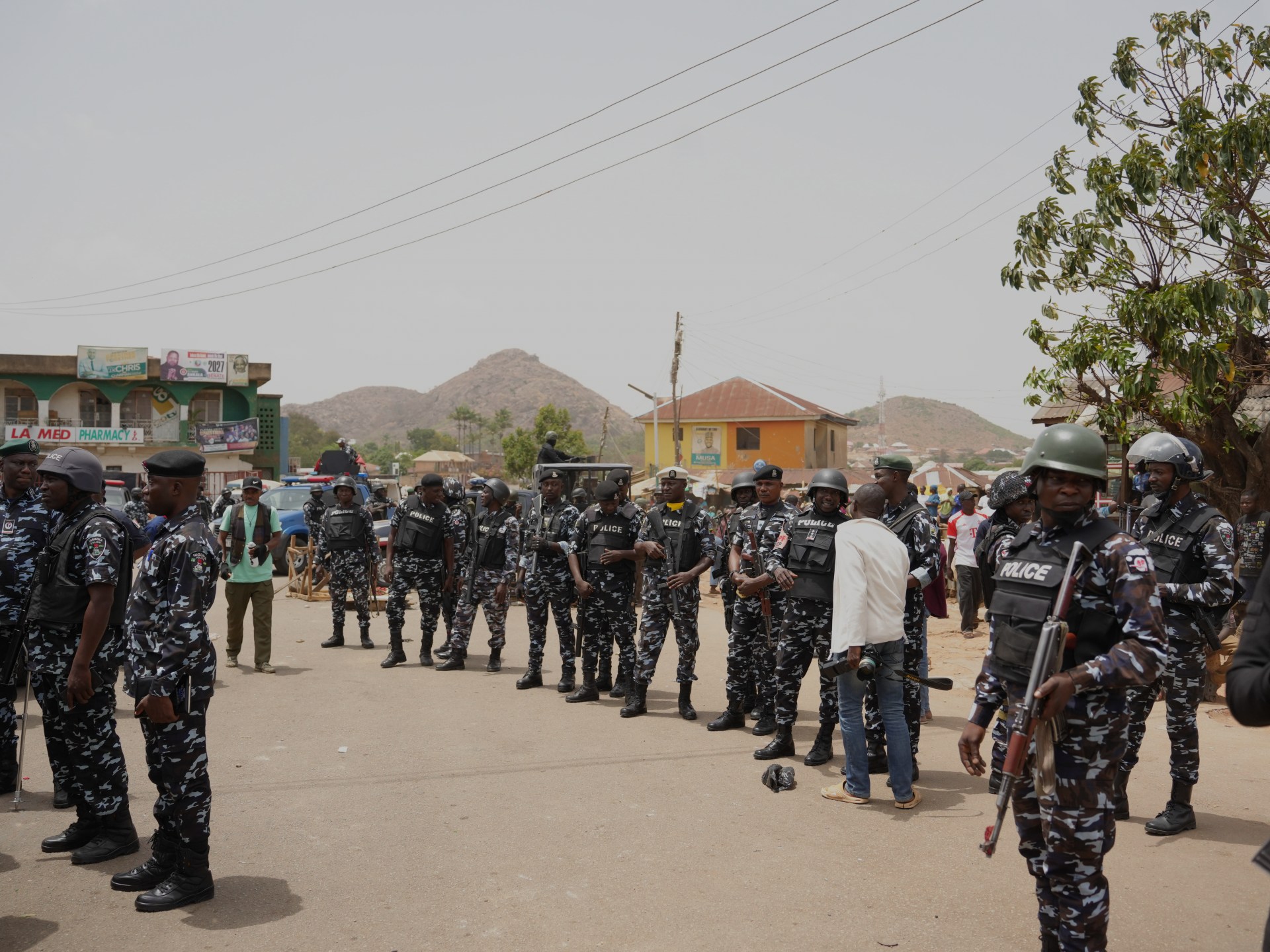 Armed group kills at least 10 in eastern Nigeria village attack
