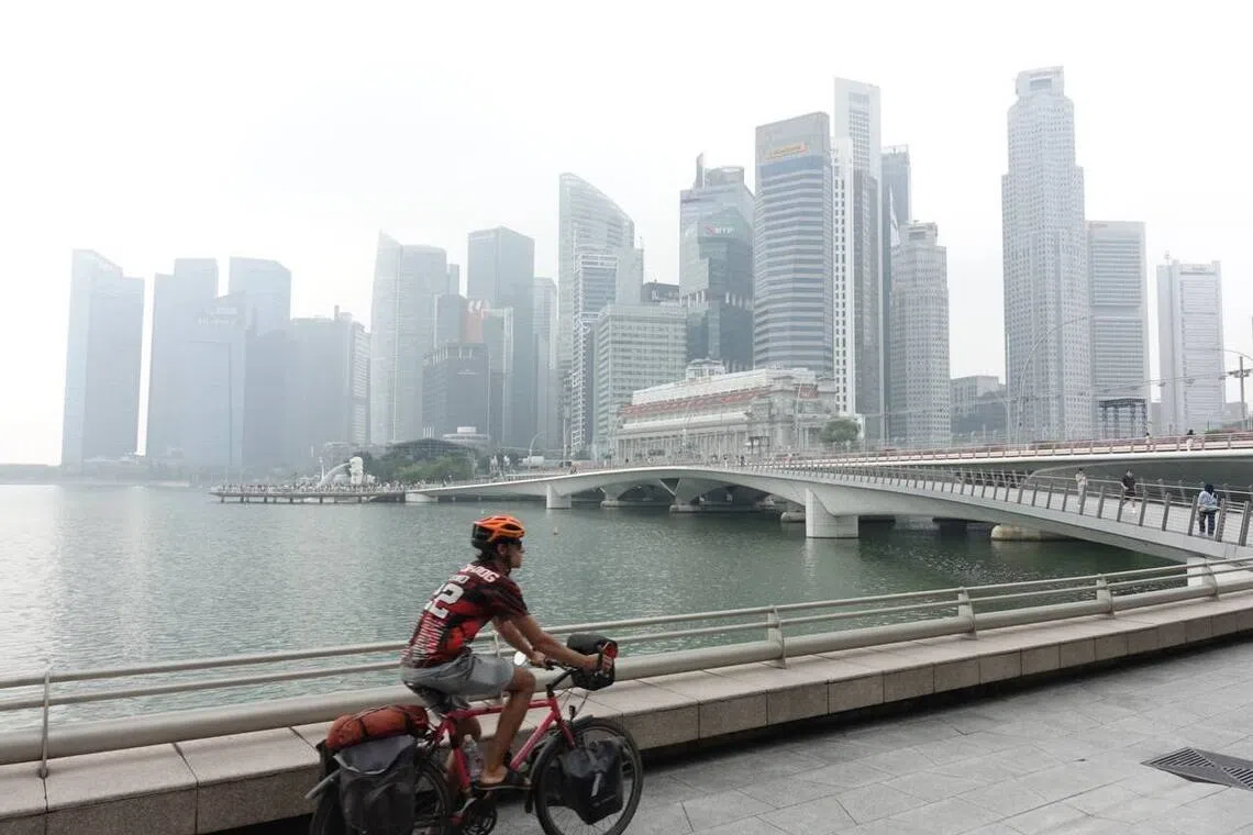 Singapore's central region air quality deteriorates to unhealthy levels