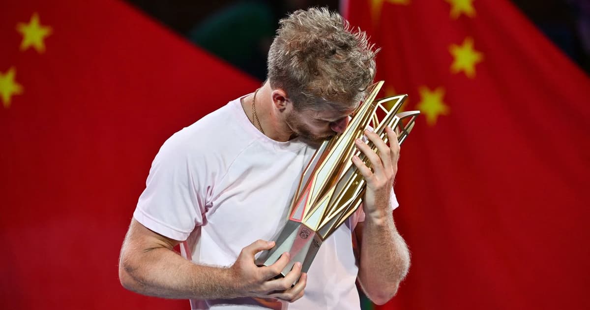 Davidovich Fokina tewaskan Jodar untuk meraih gelaran Shanghai Masters