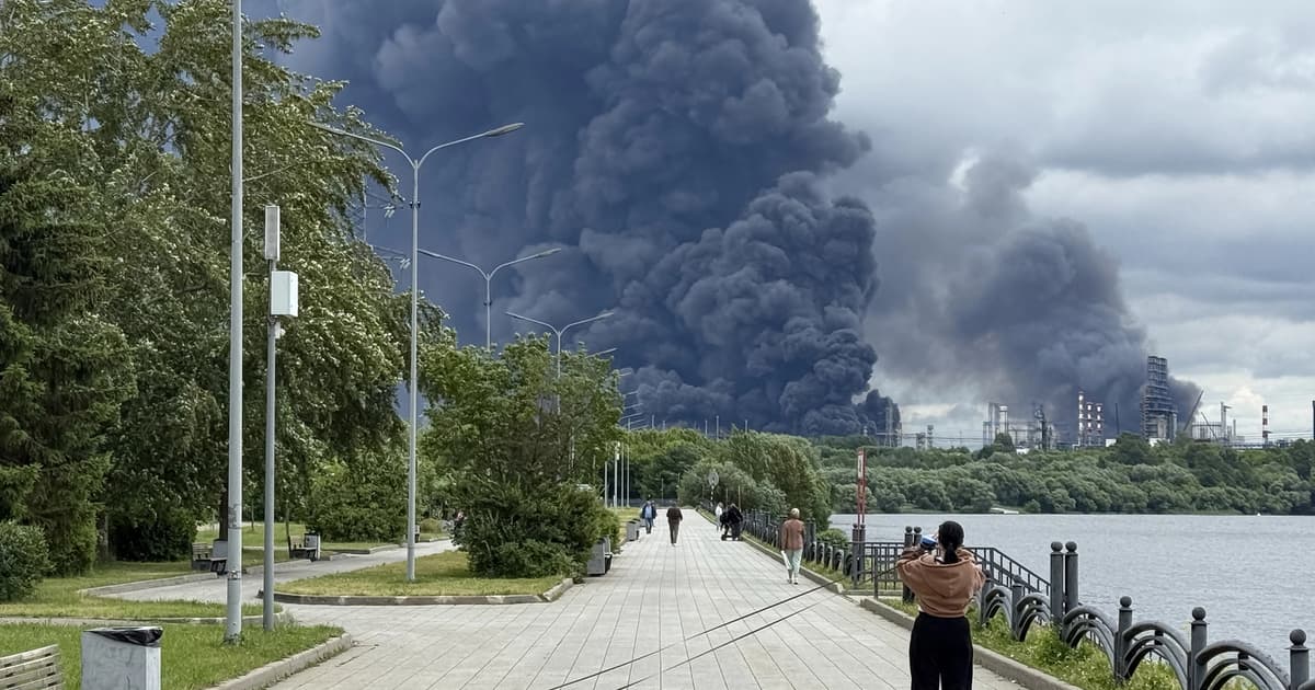 Drone strikes on Moscow kill two as Ukraine escalates attacks