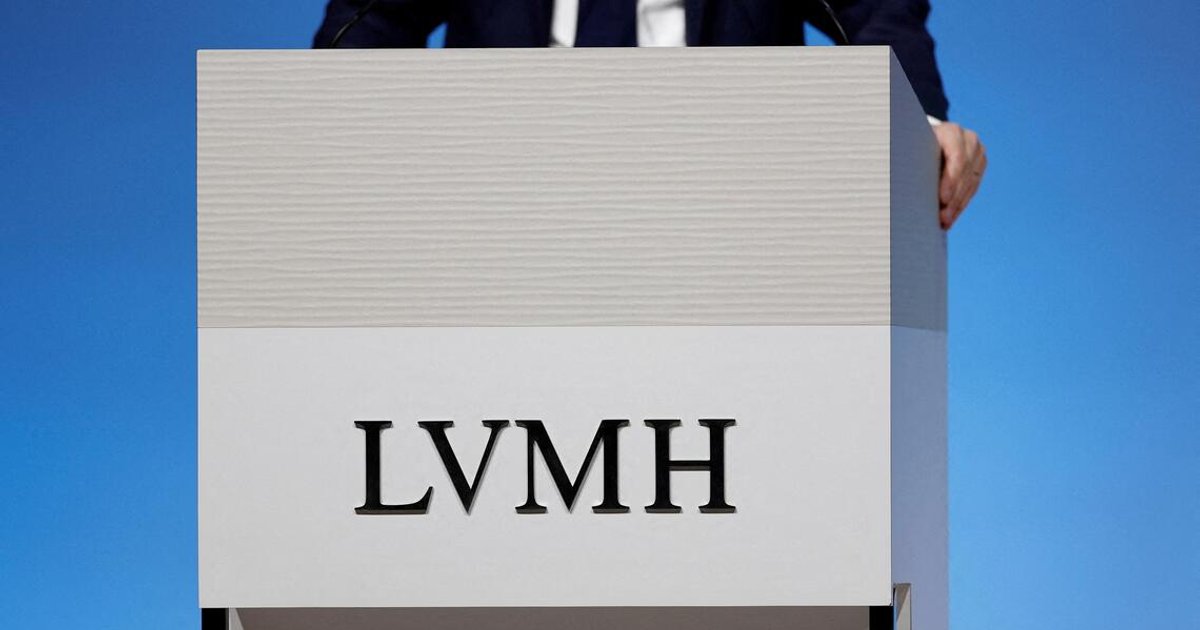 Luxury sector loses sheen as LVMH stumbles in China market