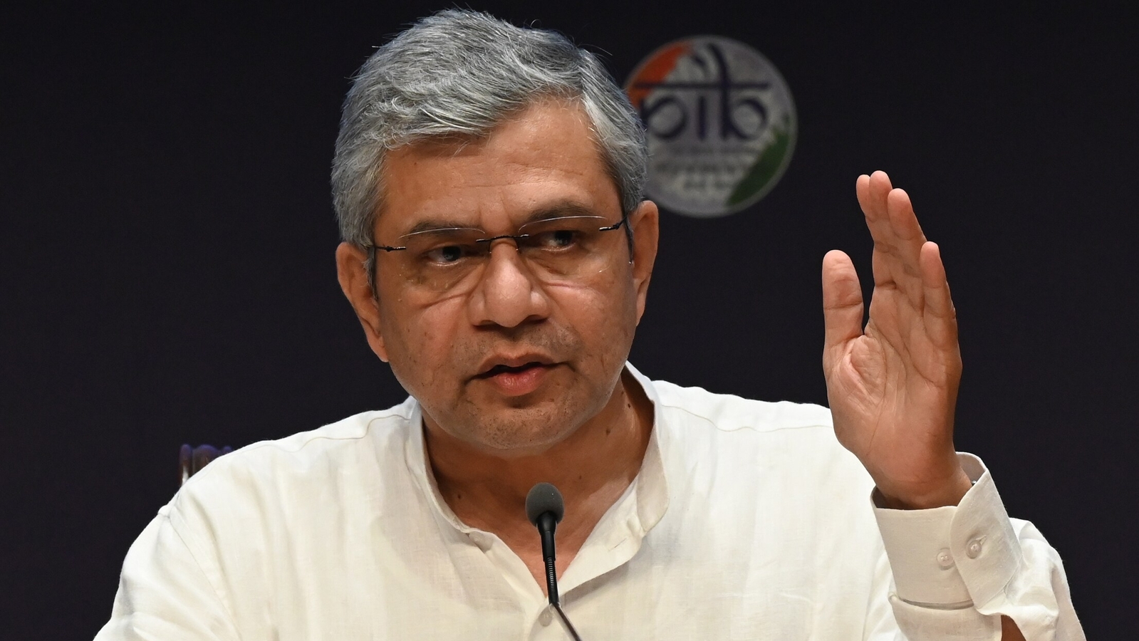 Government raises dearness allowance by 3% for employees, pensioners