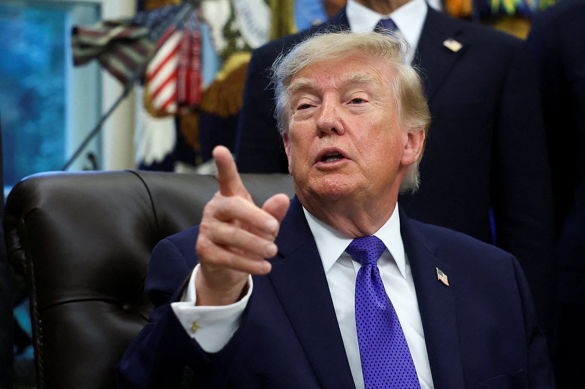 Trump Rebuffs Iran Sanctions Relief Claims; Tehran Signals Negotiation Willingness