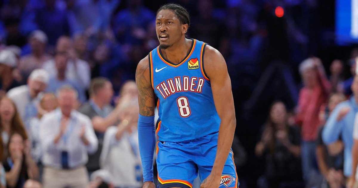 Thunder edge Clippers in third straight win; Williams suffers leg injury