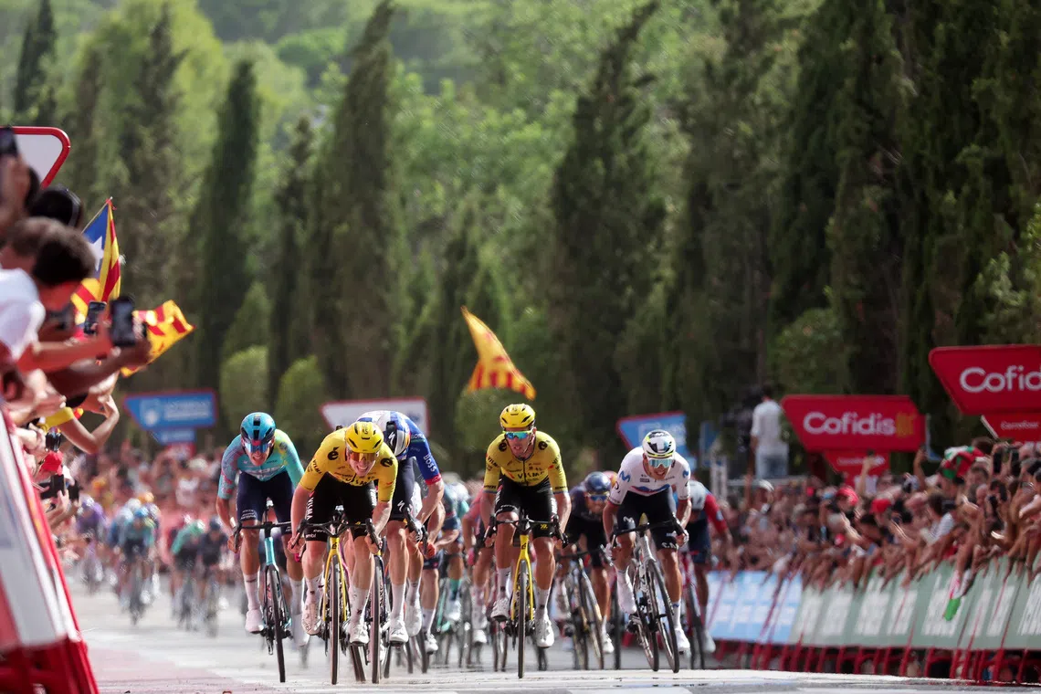 Brennan claims second Vuelta stage win as Pogacar maintains control