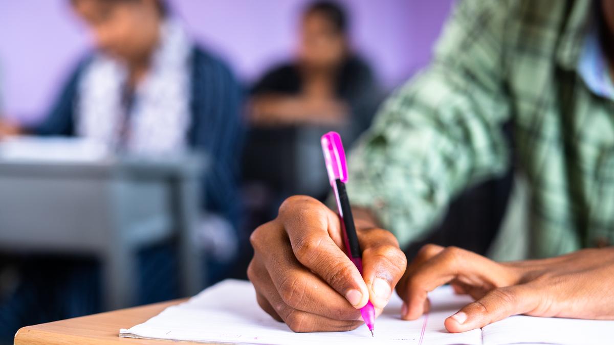 Bombay High Court orders probe into MHT-CET scorecard discrepancy