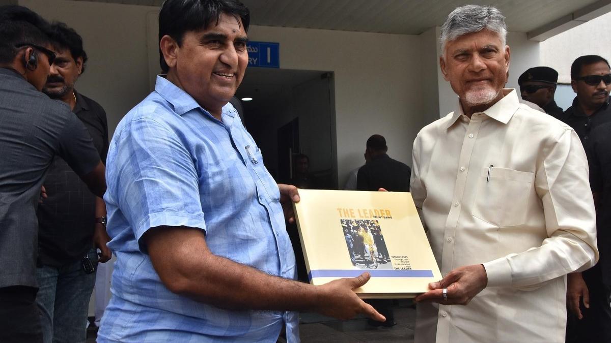 Vijayawada photojournalist wins prestigious IIPC Master Award