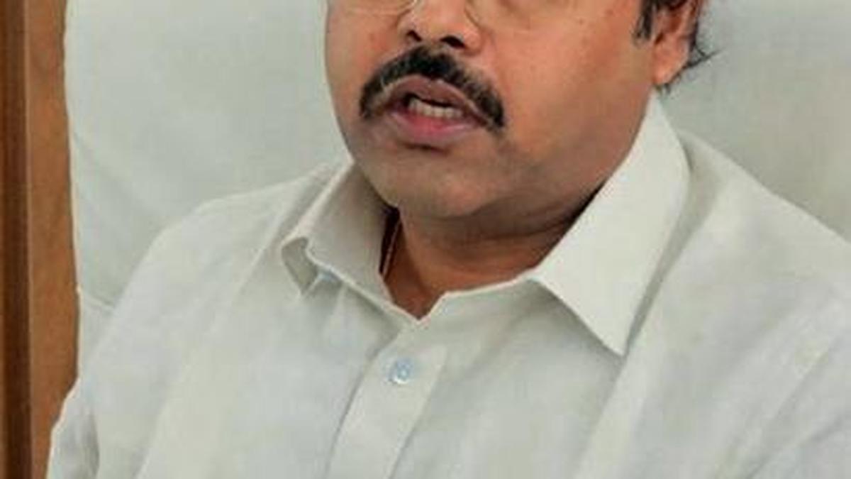 स्टिंग ऑपरेशन में शामिल दोनों व्यक्तियों की गिरफ्तारी चाहते हैं सिद्धारमैया