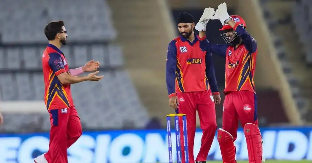 Anmolpreet's explosive fifty powers Mohali Kings past Amritsar Soormas