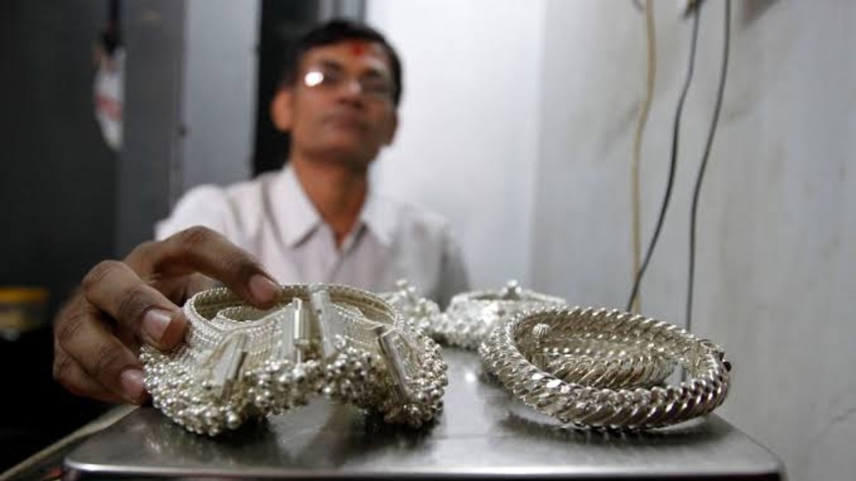 Silver prices plunge over 2,200 rupees per kg in sharp reversal