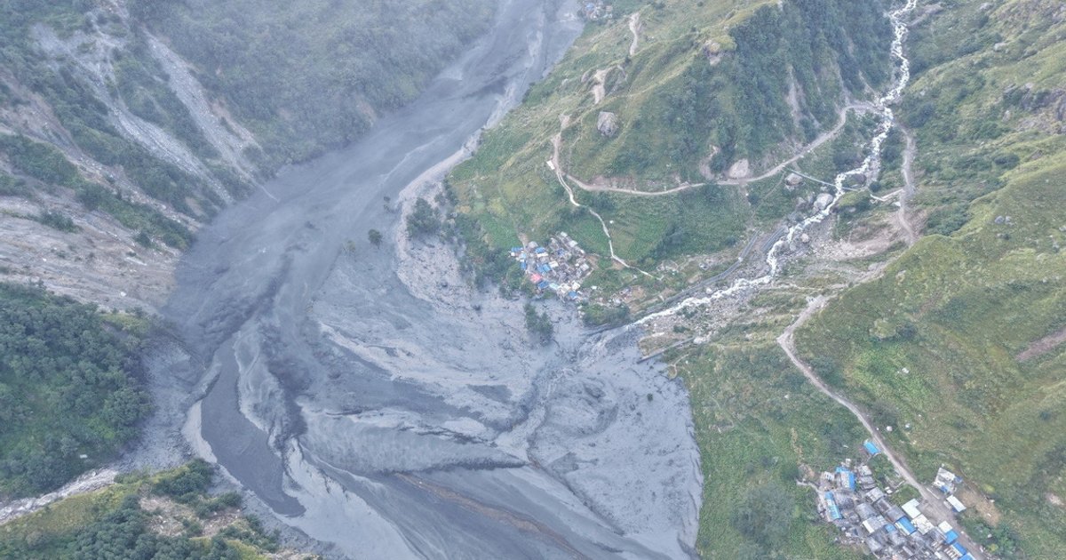 Over 100 foreign trekkers trapped in Nepal flooding crisis