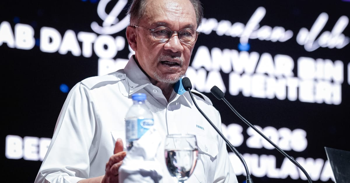 Anwar Desak Kebebasan Seni Lebih Besar, Dengan Syarat Hormati Nilai Tempatan