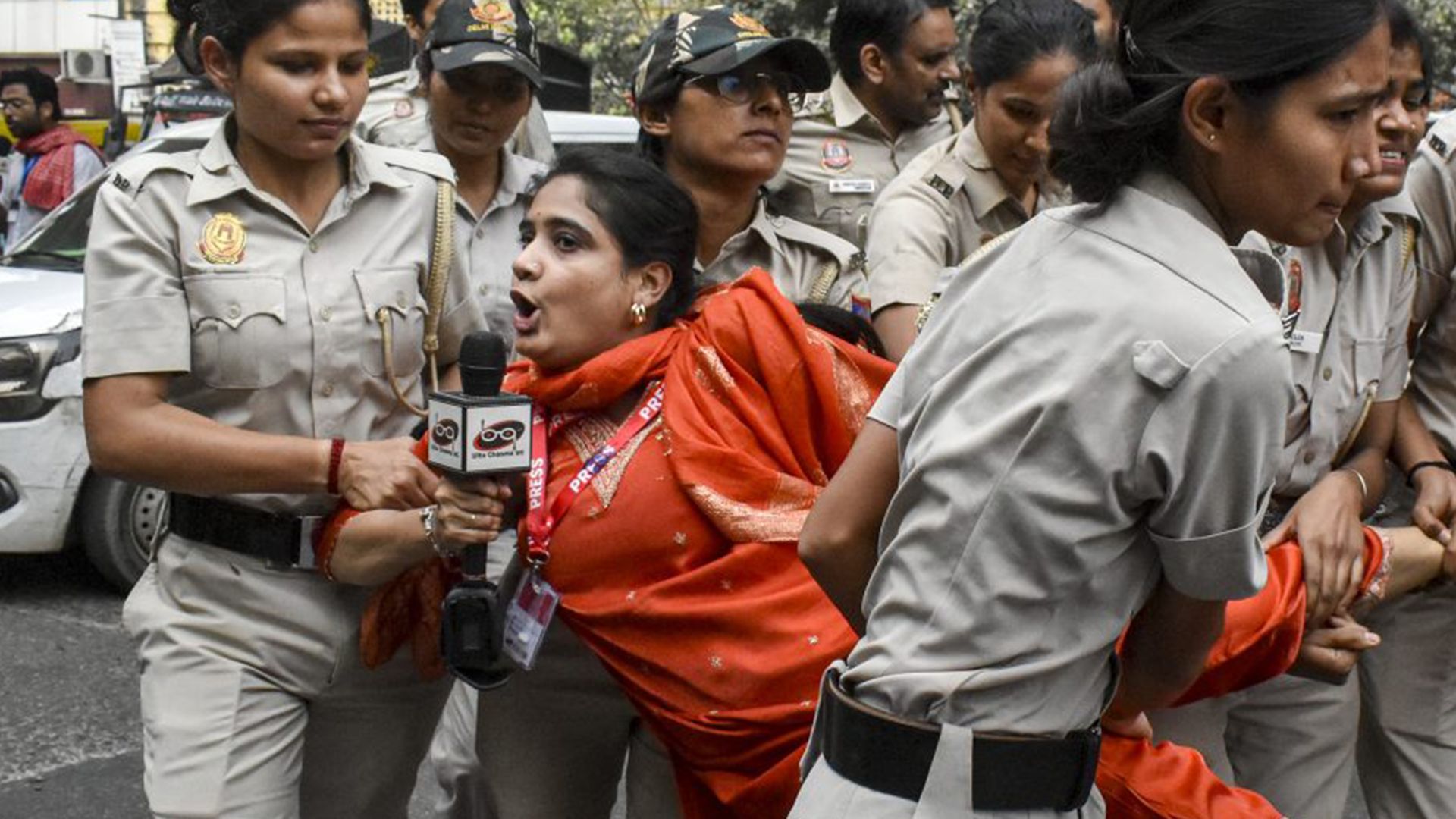 India police detain dozens of journalists covering anti-government protests