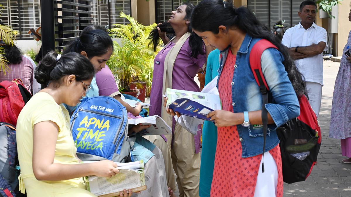 Colleges barred from penalizing students over scholarship payment delays