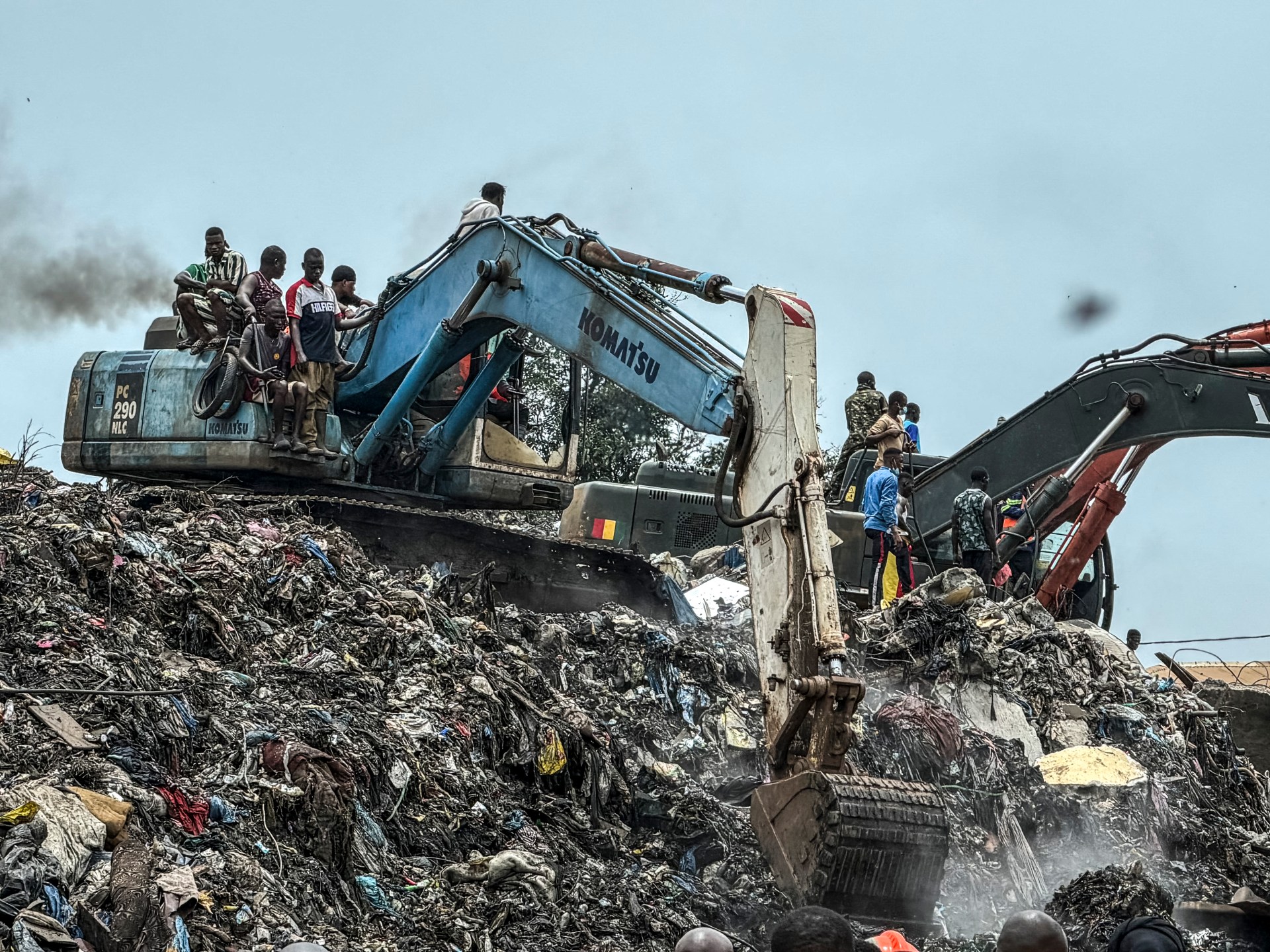 Landfill collapse in Guinea's capital kills 30, destroys homes