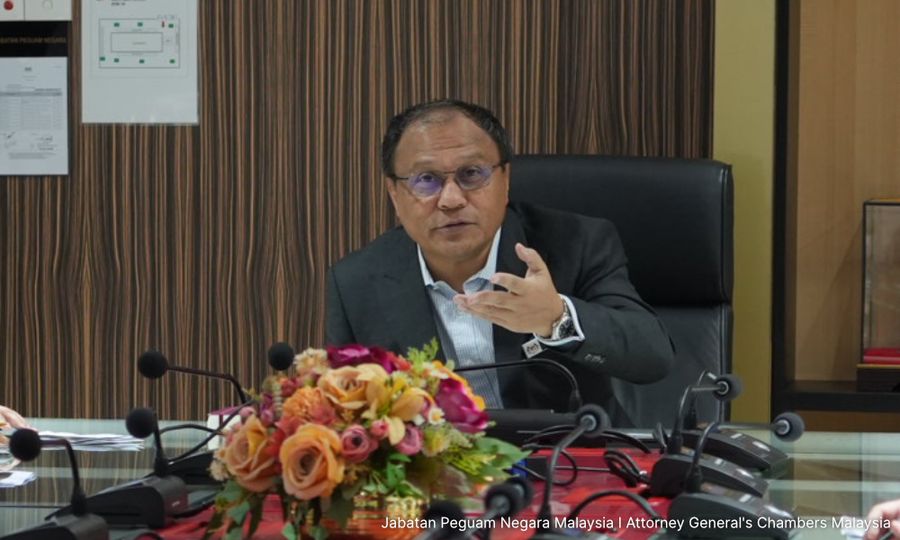 Najib's royal pardon limited to SRC case, AG clarifies