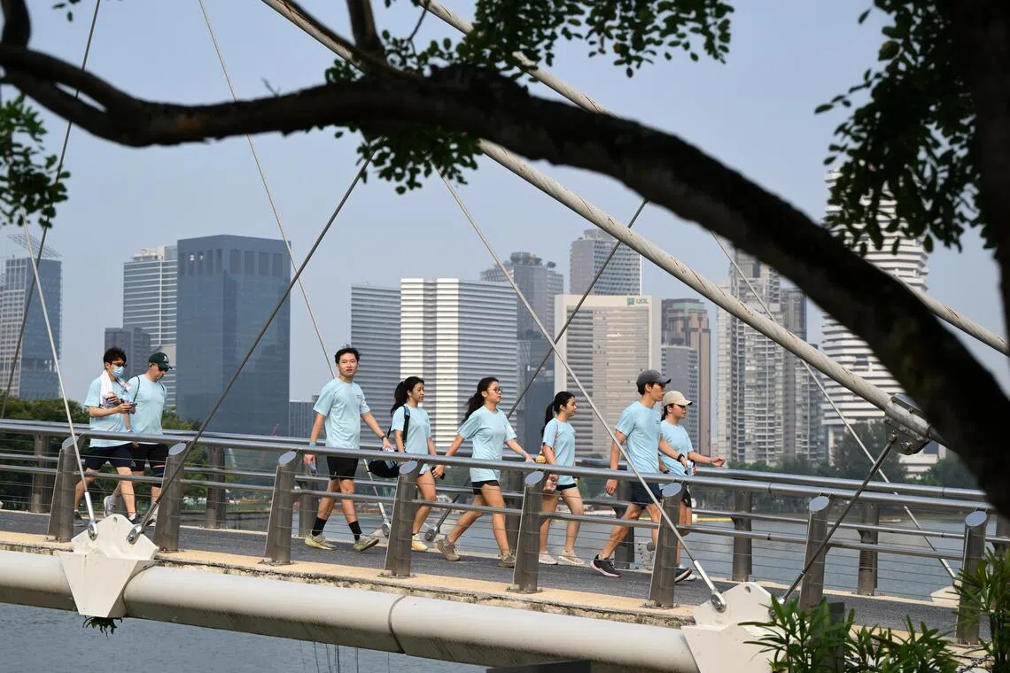 Samsung Singapore hosts inaugural walkathon to promote heart health awareness