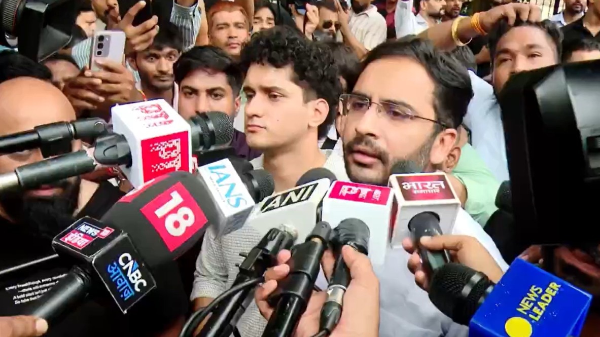 Congress Legal Team Stages Protest at Delhi Police Station Over Jantar Mantar Violence