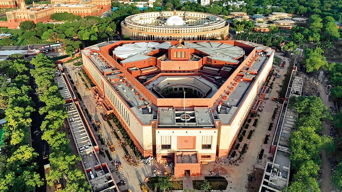 संसद समितियों में बदलाव: भाजपा को लाभ, विपक्ष में दरार