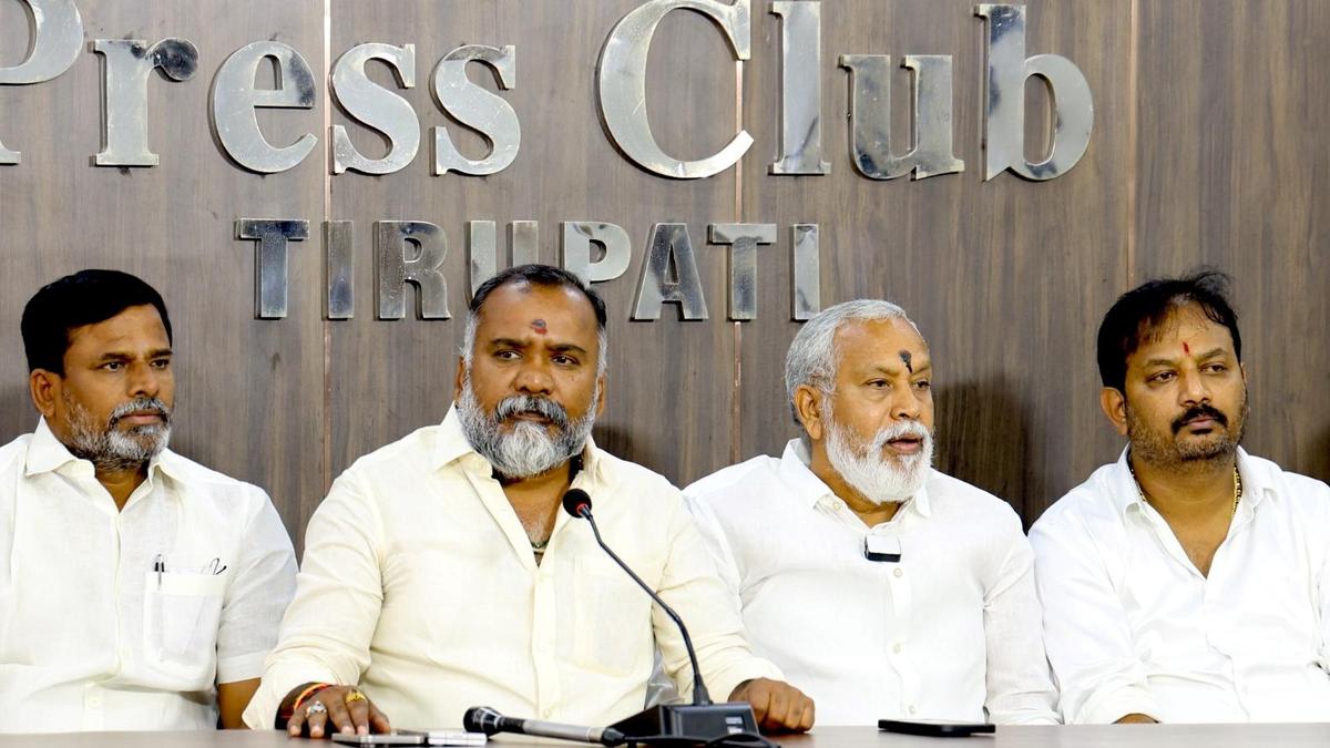 तेलुगु देशम पार्टी का वाईएसआरसीपी पर तीखा प्रहार, सत्ता का मोह त्यागने की मांग