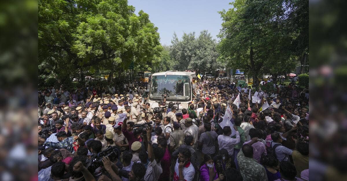 Police clash with protesters at Delhi's Jantar Mantar; 110 arrested