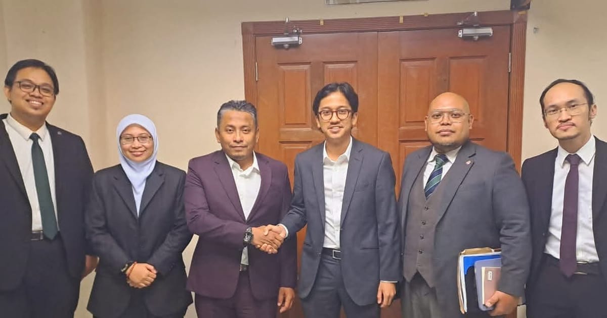 Pemimpin PAS dan PKR Selesaikan Pertikaian Saman Fitnah