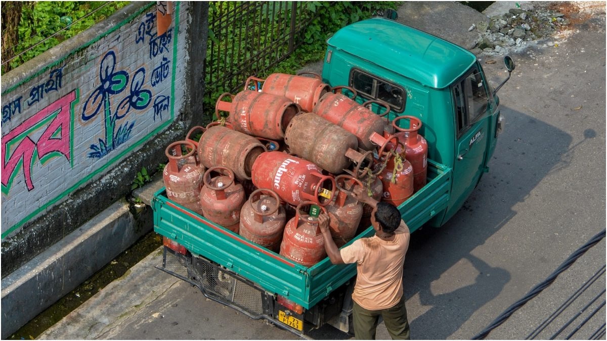 LPG Cylinder Prices: Fact-checking claims of Rs 600 discount
