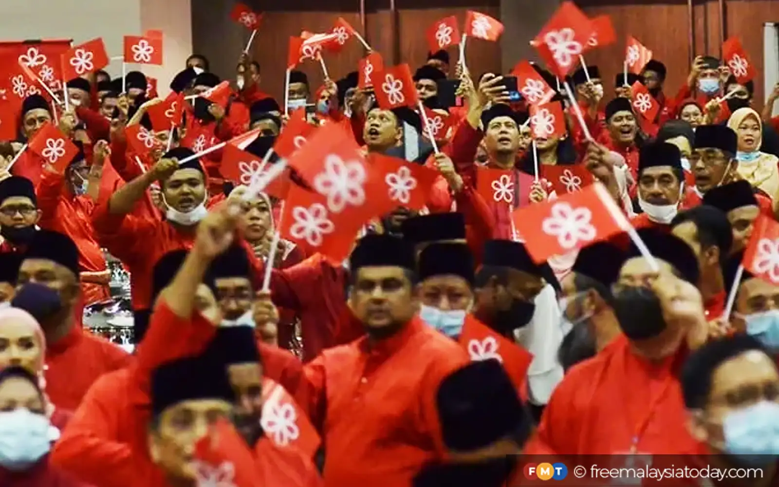 Bersatu Undur Diri dari Pertandingan Kerusi Gadek