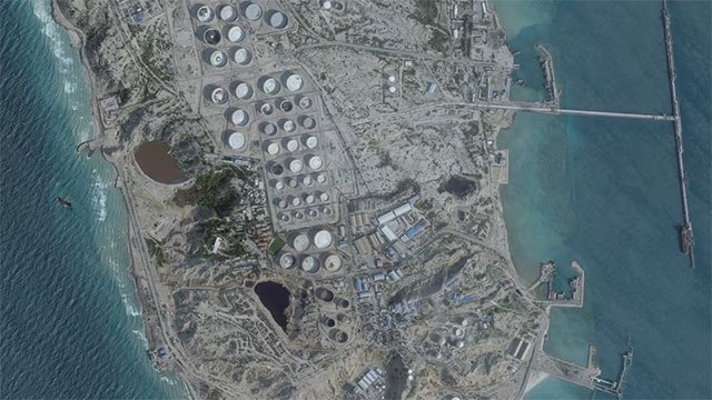 Iranian oil tanker reportedly struck in attack near strategic Gulf facility