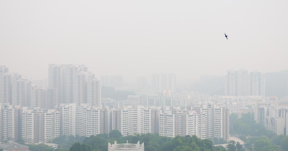 Air conditioning alone insufficient against haze; experts advise layered approach