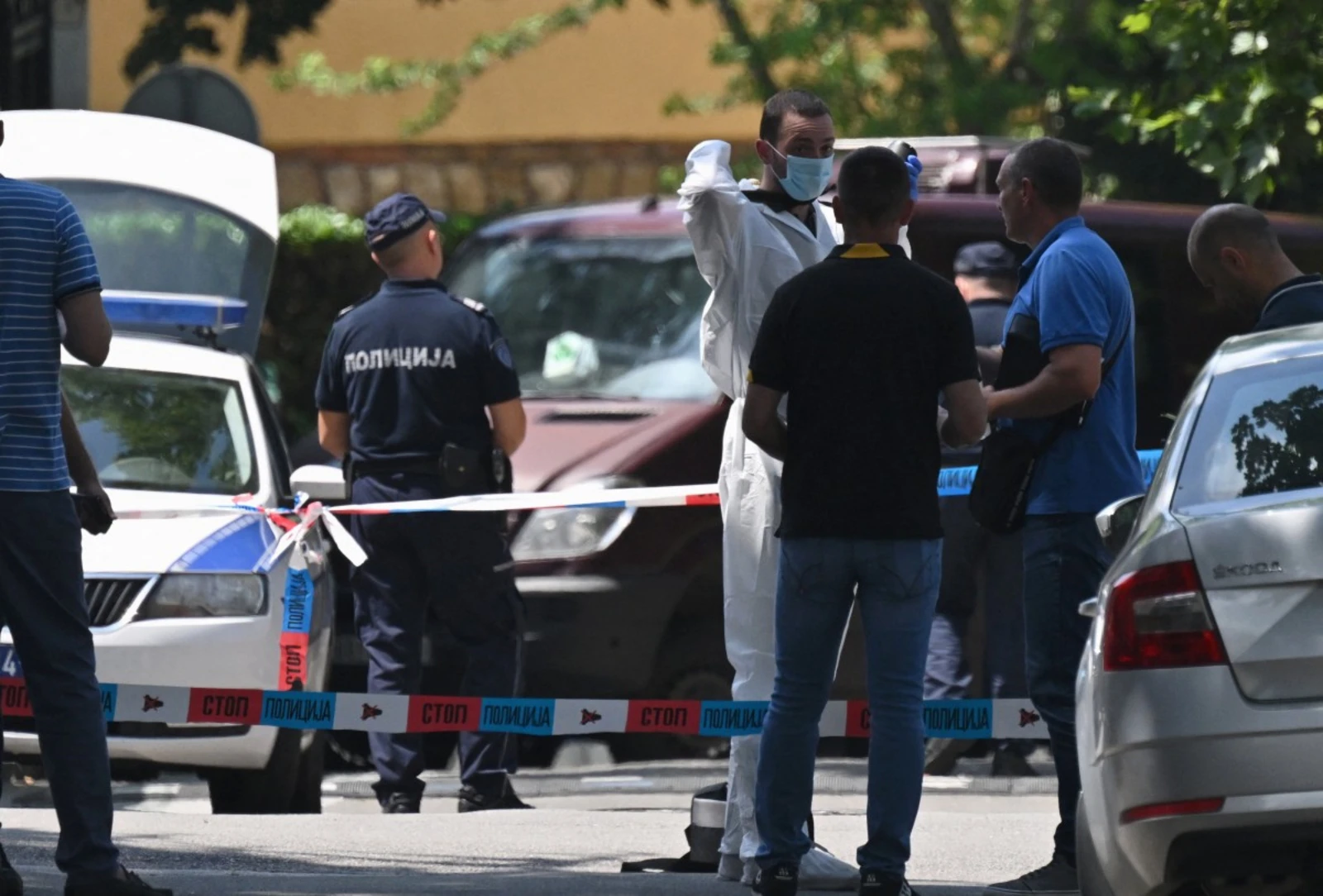 Polis Tembak Mati Penyerang Bersenjata Pisau di Luar Kedutaan Israel Serbia