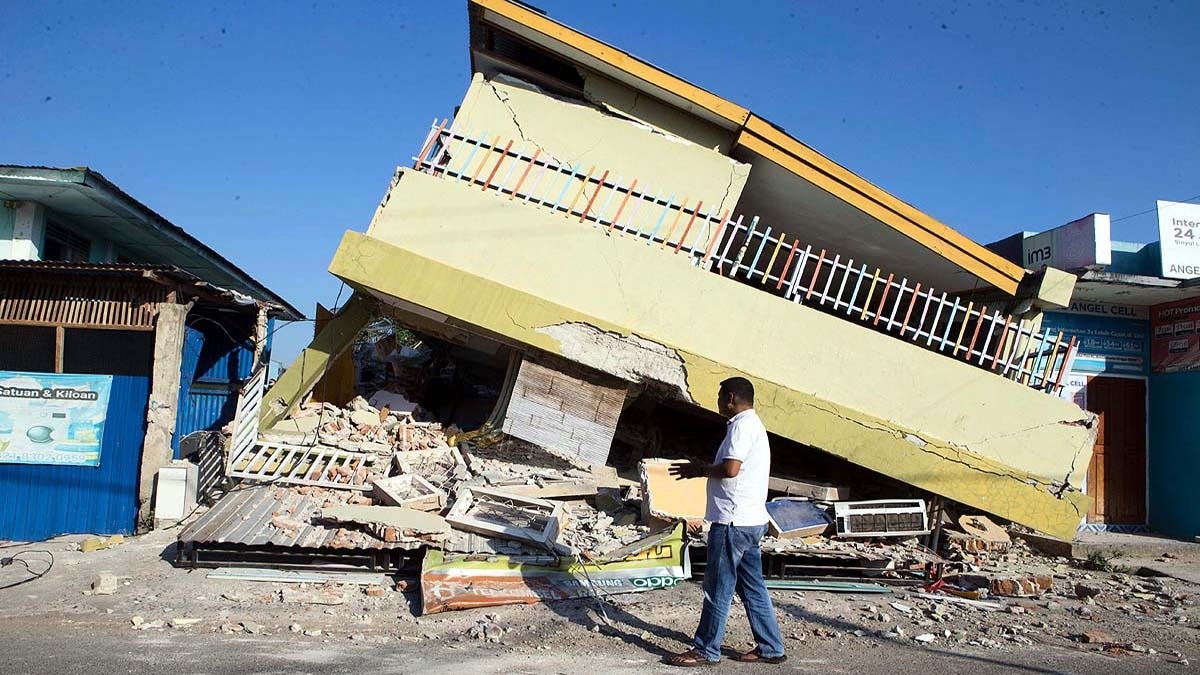 Indonesia's Flores Island Hit by Fresh Quake as Death Toll Rises