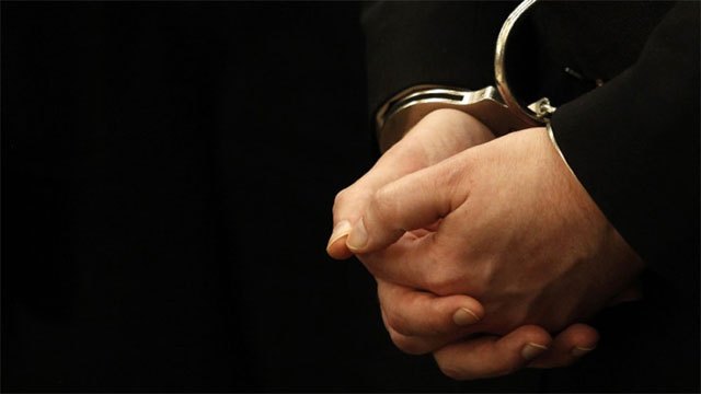 Two Chinese nationals held over smuggled cigarettes in Colombo